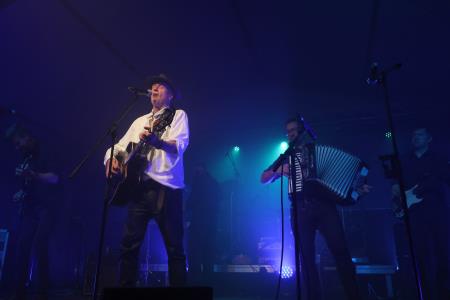 CERKNIŠKA NOČ KONCERT VLADO KRESLIN IN MALI BOGOVI 30 FOTO LJUBO VUKELIČ